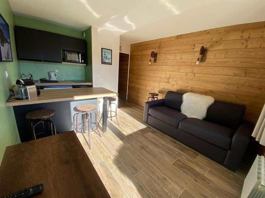 Au Pied Des Pistes Avec Parking Entierement Renove Daire Huez Dış mekan fotoğraf