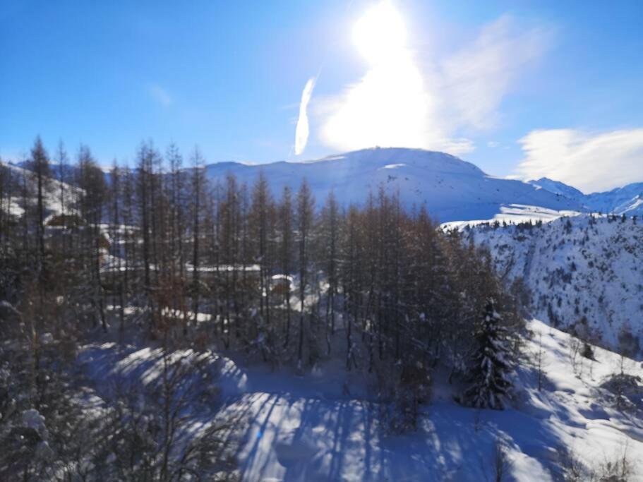 Au Pied Des Pistes Avec Parking Entierement Renove Daire Huez Dış mekan fotoğraf